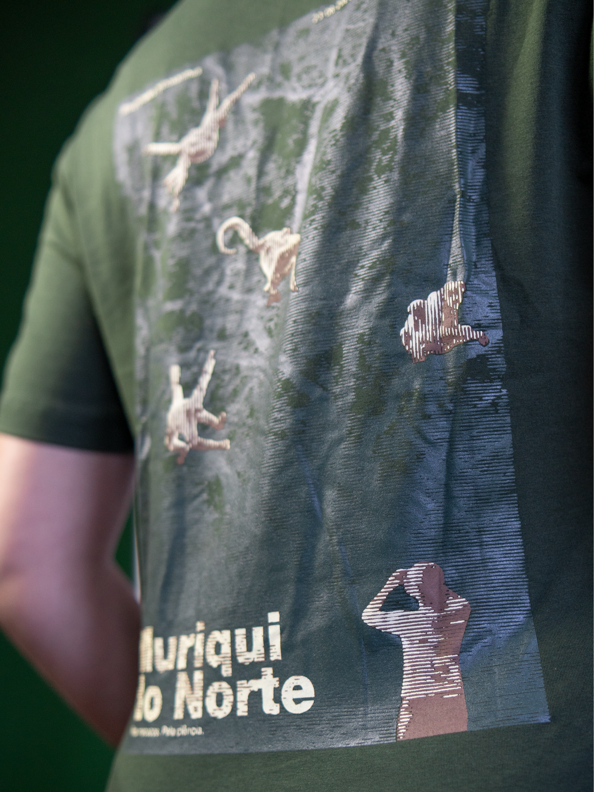 Camiseta Abraços da Floresta